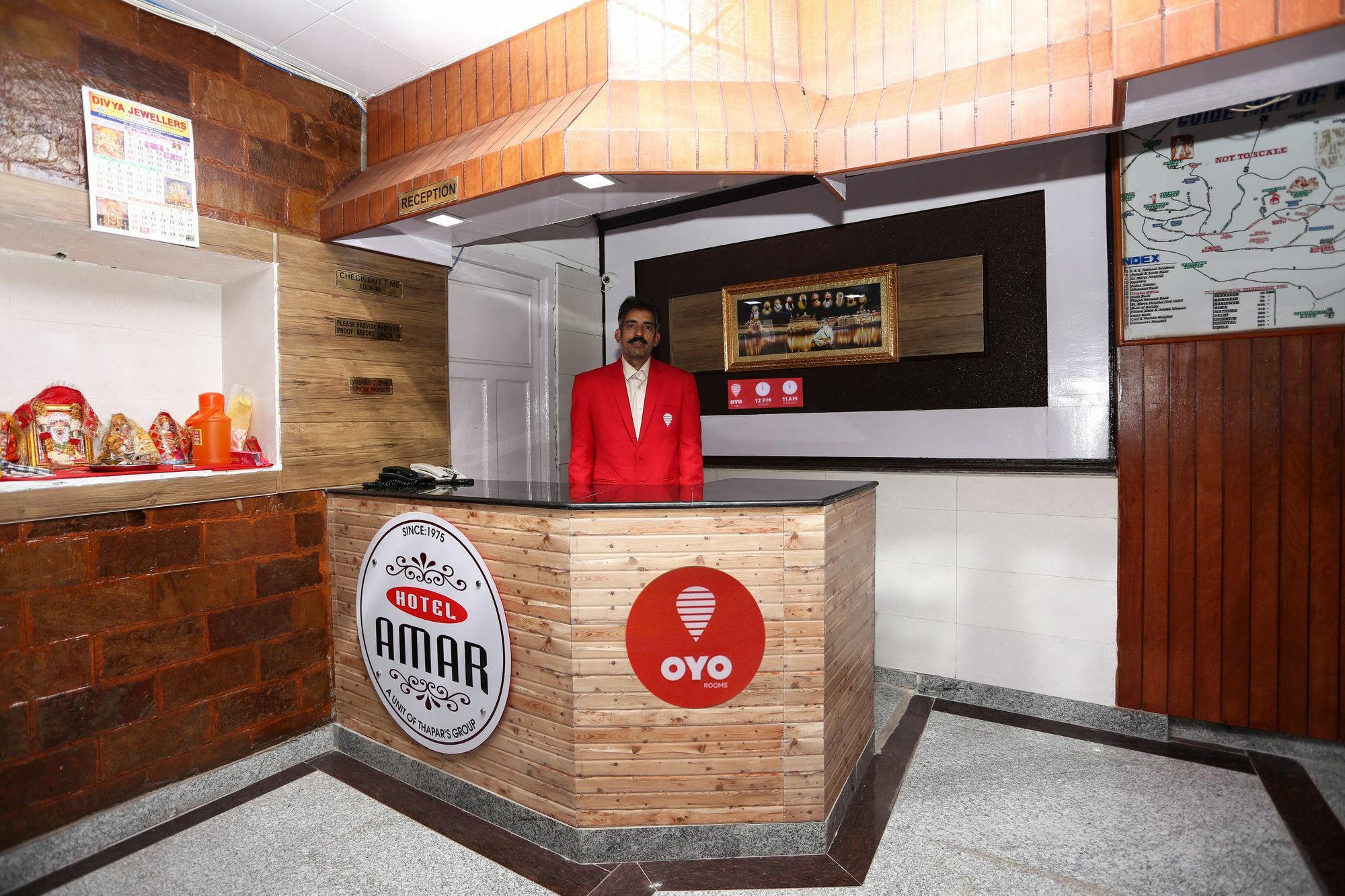 מוסורי Oyo 8714 Hotel Amar מראה חיצוני תמונה