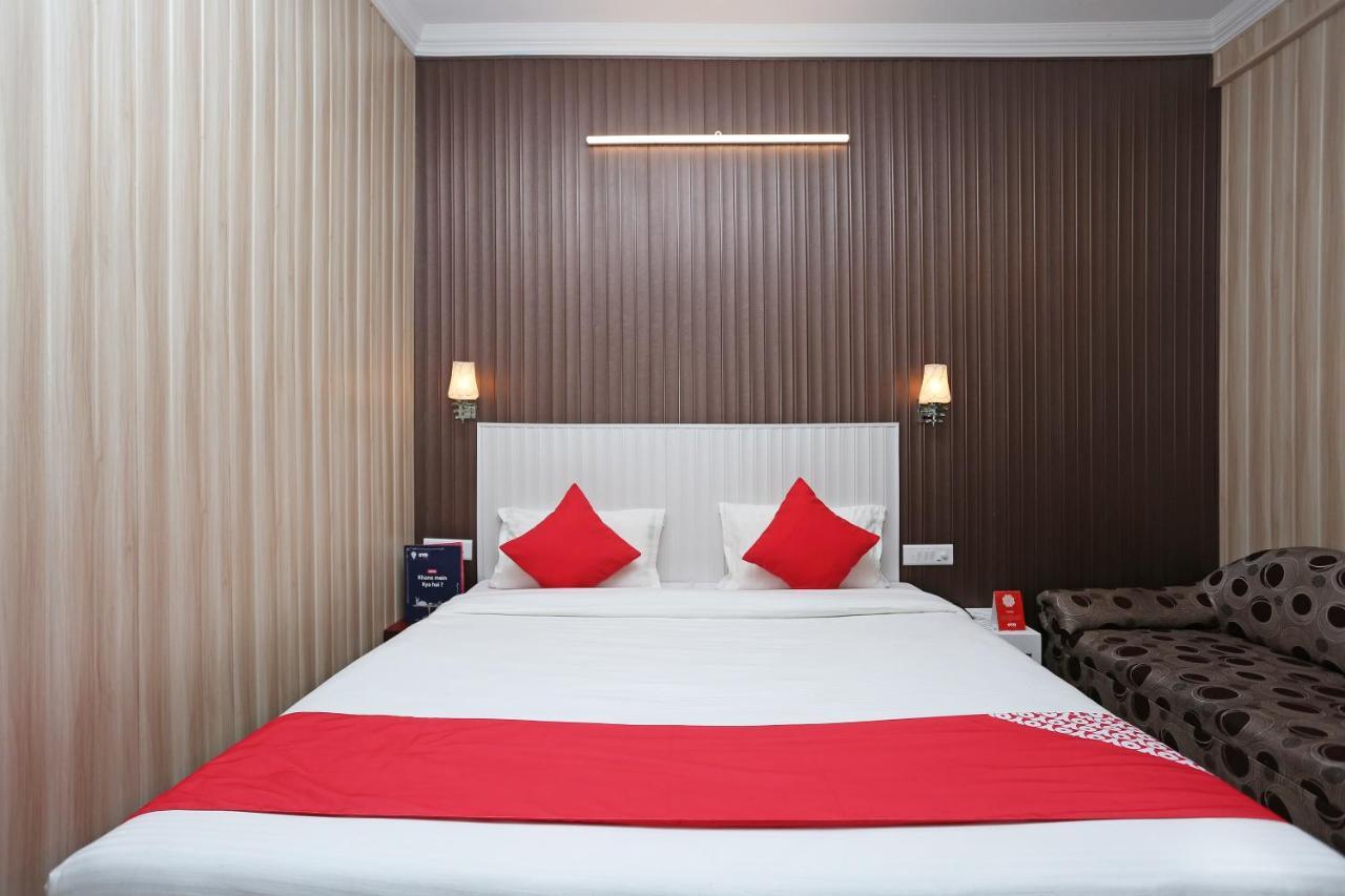 מוסורי Oyo 8714 Hotel Amar מראה חיצוני תמונה