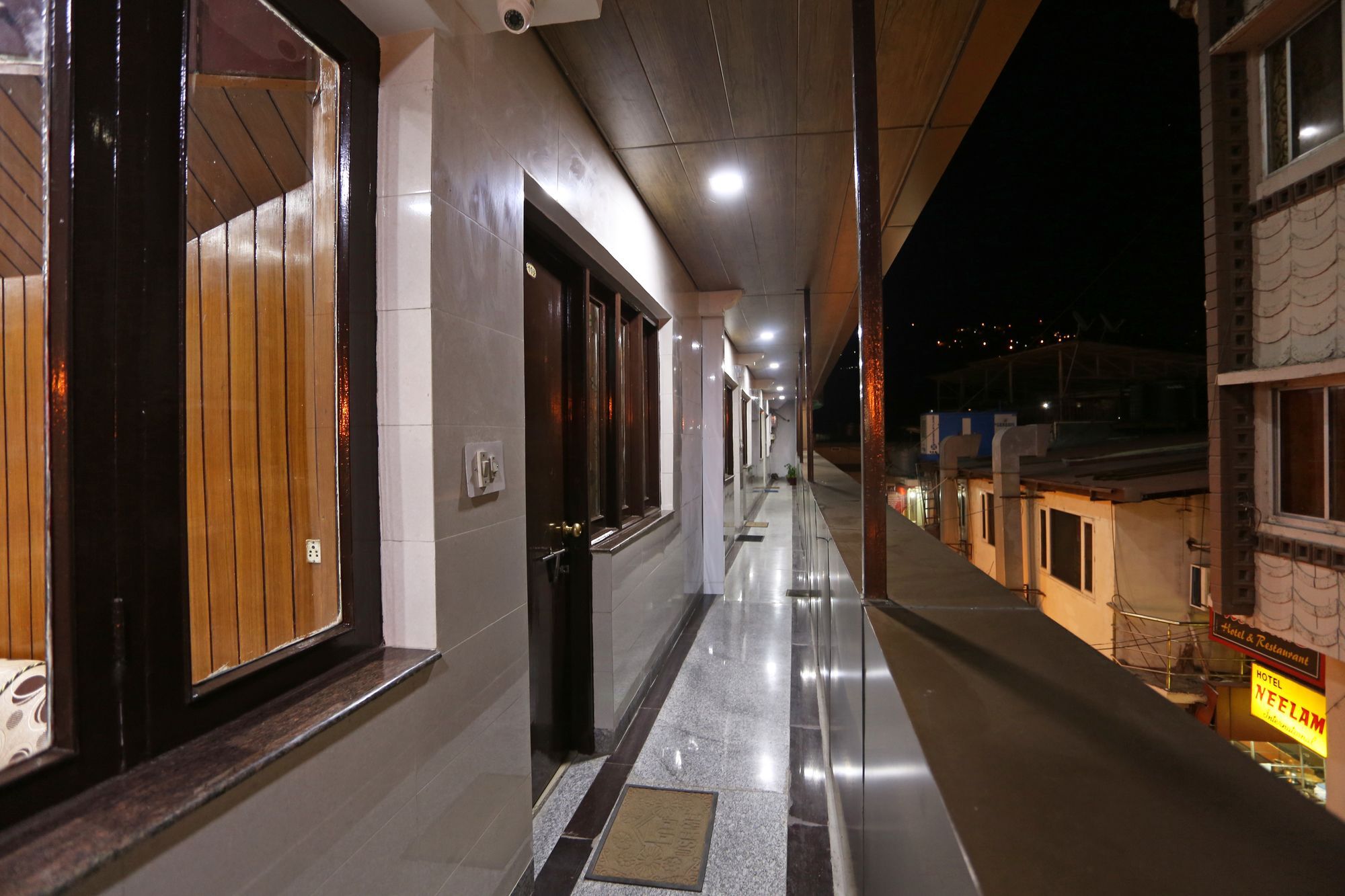 מוסורי Oyo 8714 Hotel Amar מראה חיצוני תמונה